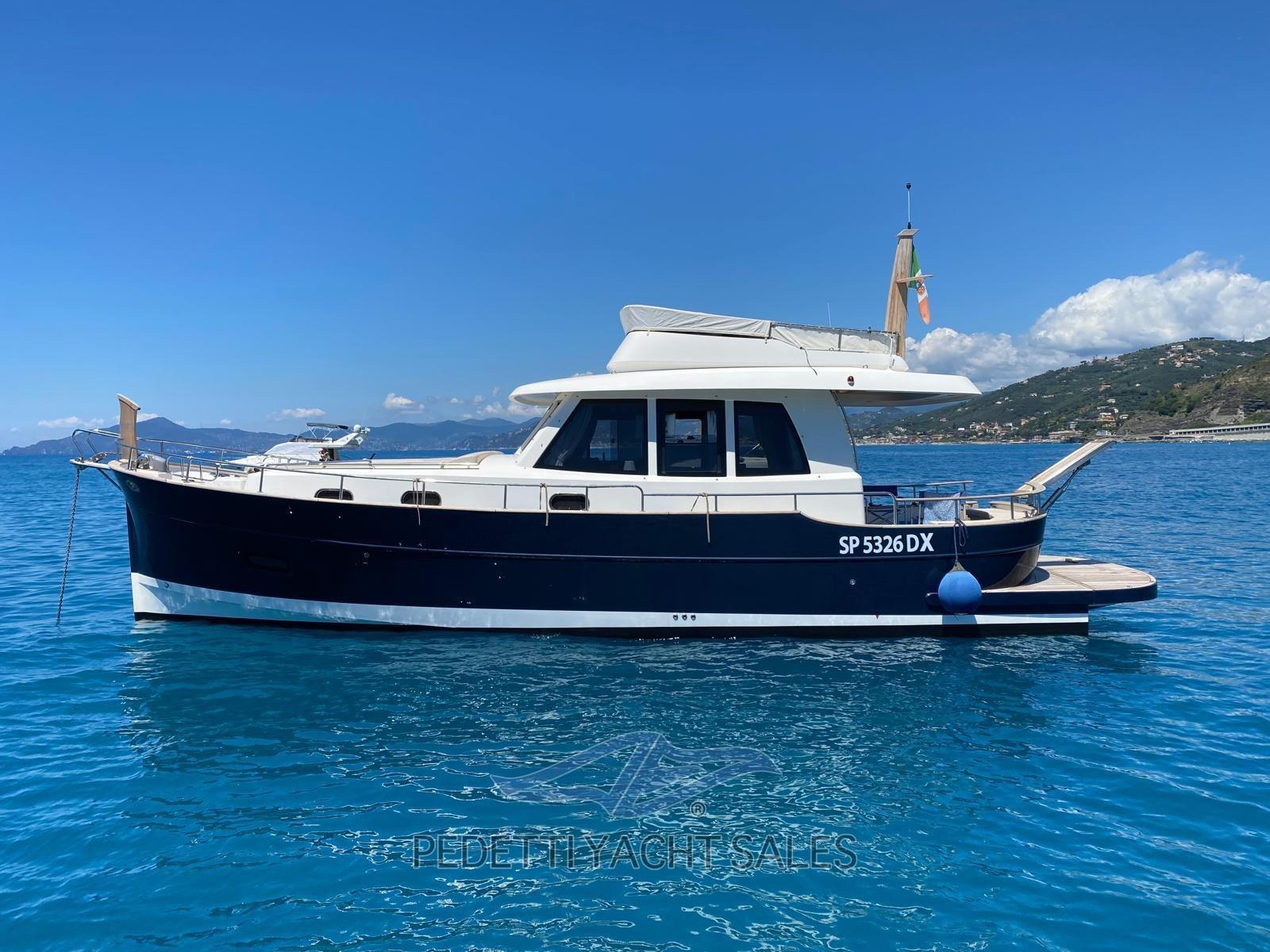 sasga yachts Minorchina 42 fly