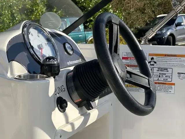 bayliner Element e18