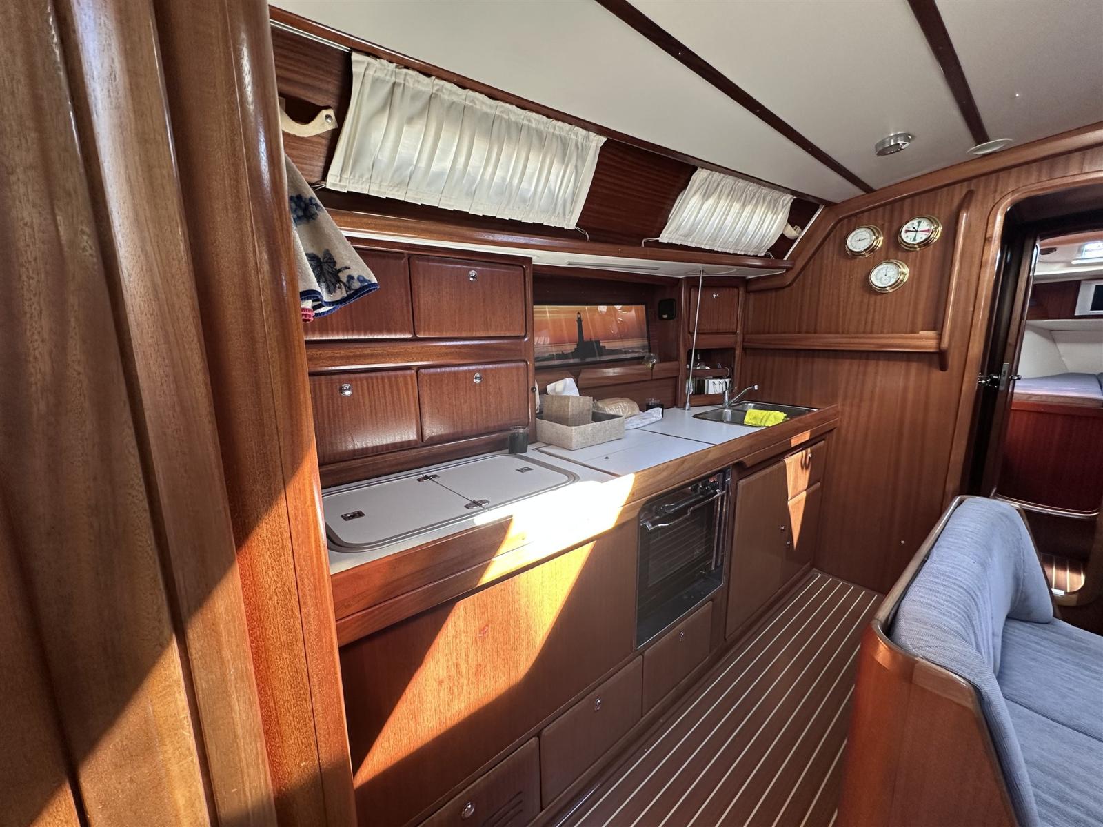 bavaria yachts Bavaria 42