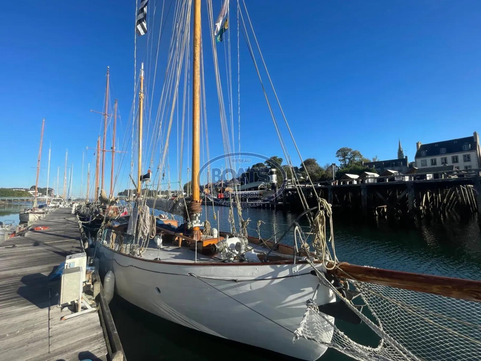 classic Gill and sons 48′ classic ketch