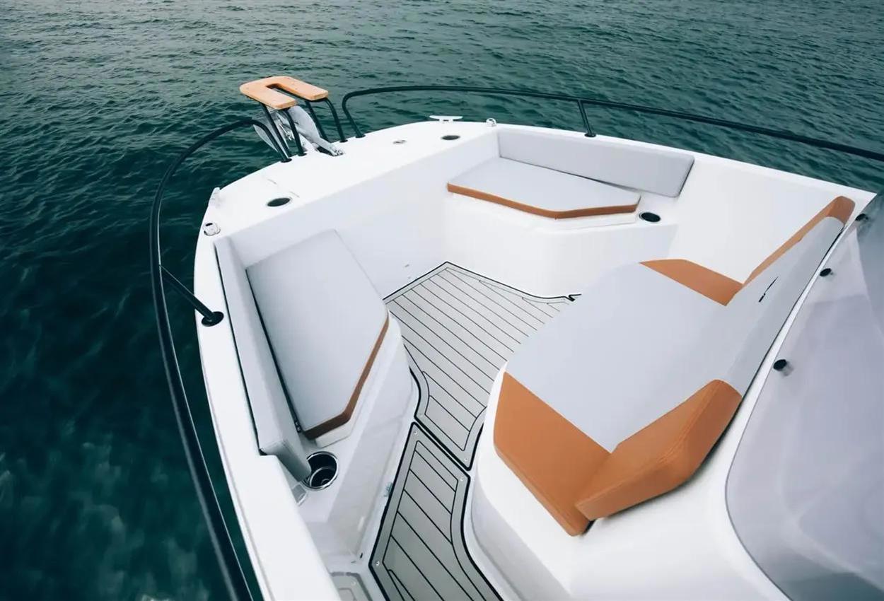 beneteau Flyer 7 spacedeck