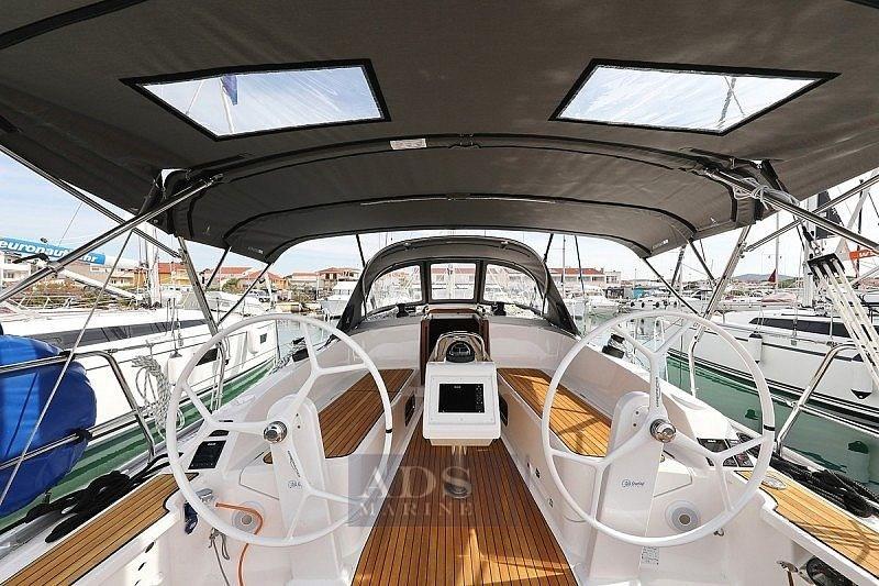 bavaria yachts 37