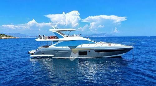 Azimut 72 fly