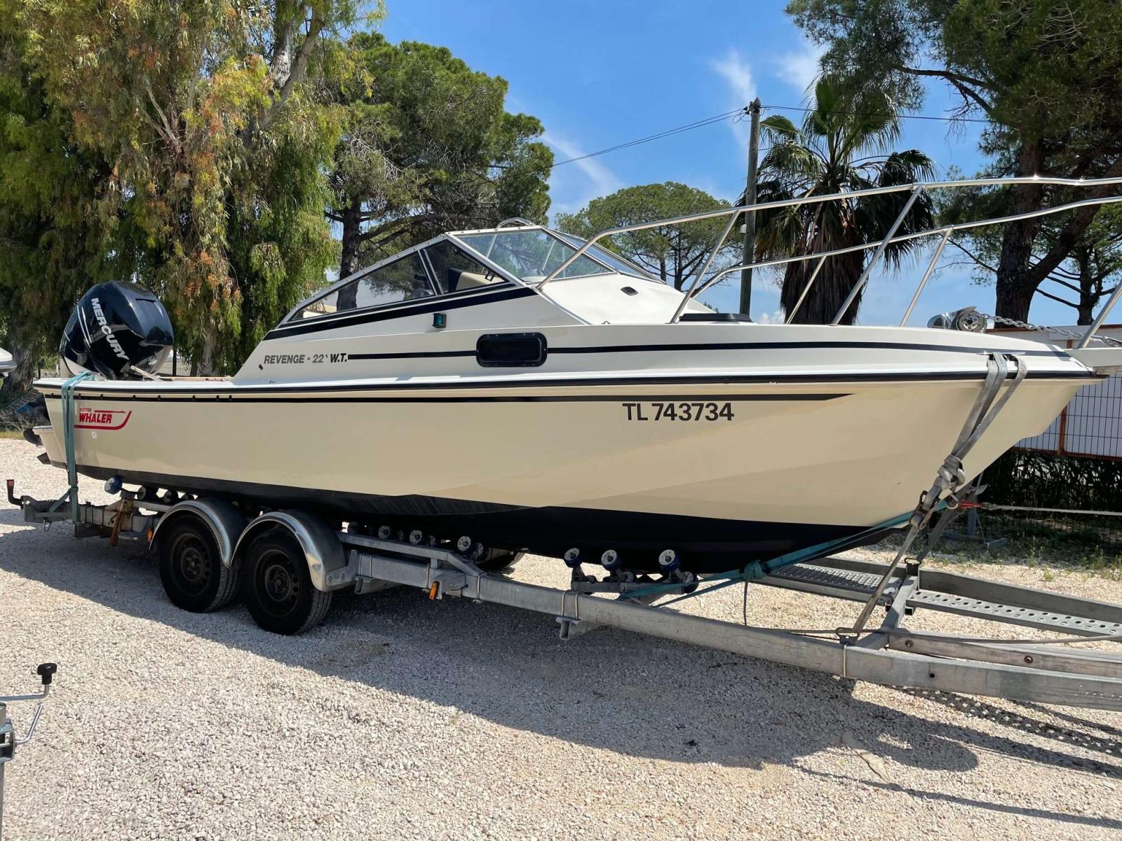boston whaler 22 revenge
