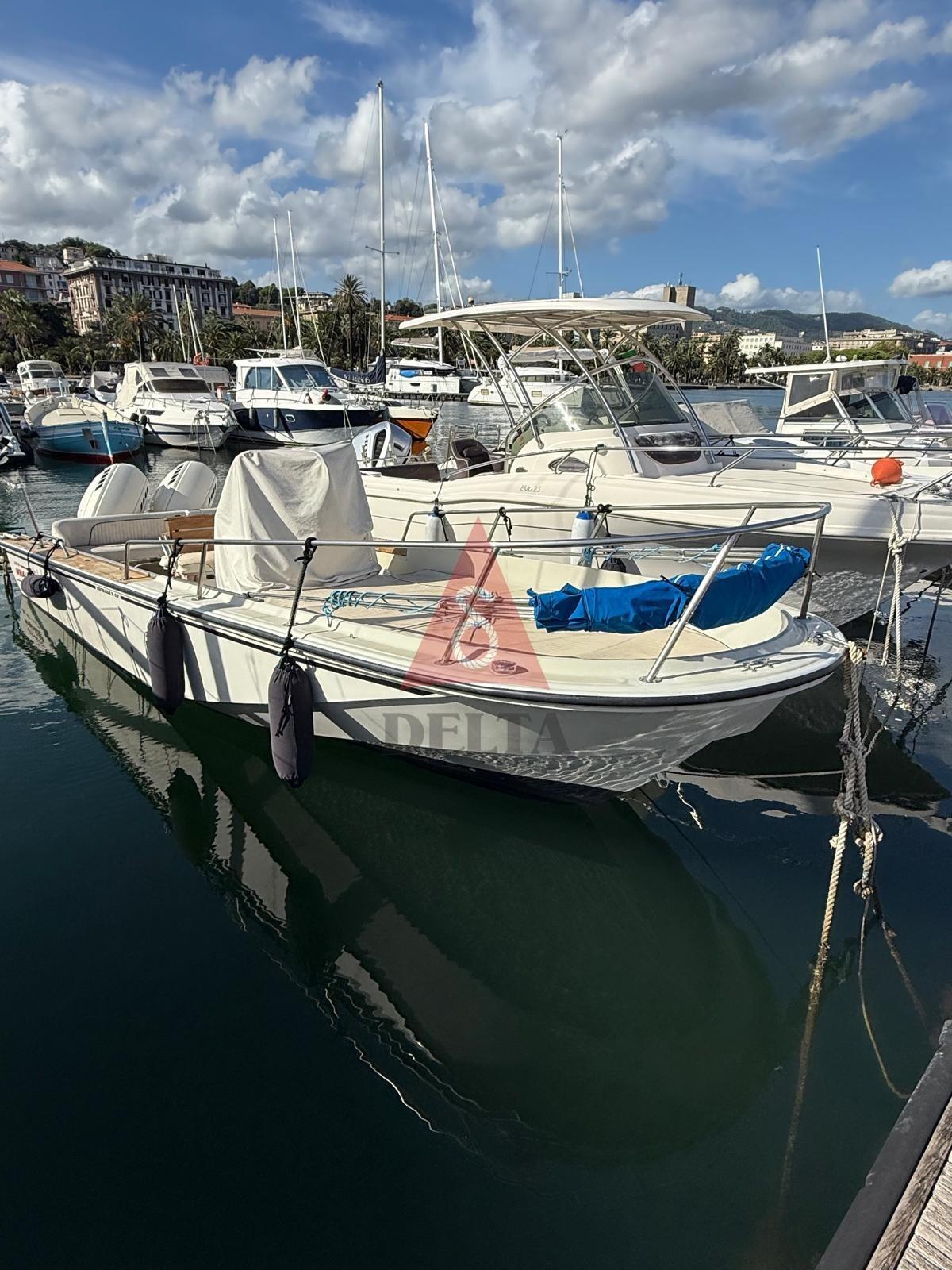 boston whaler Outrage 22