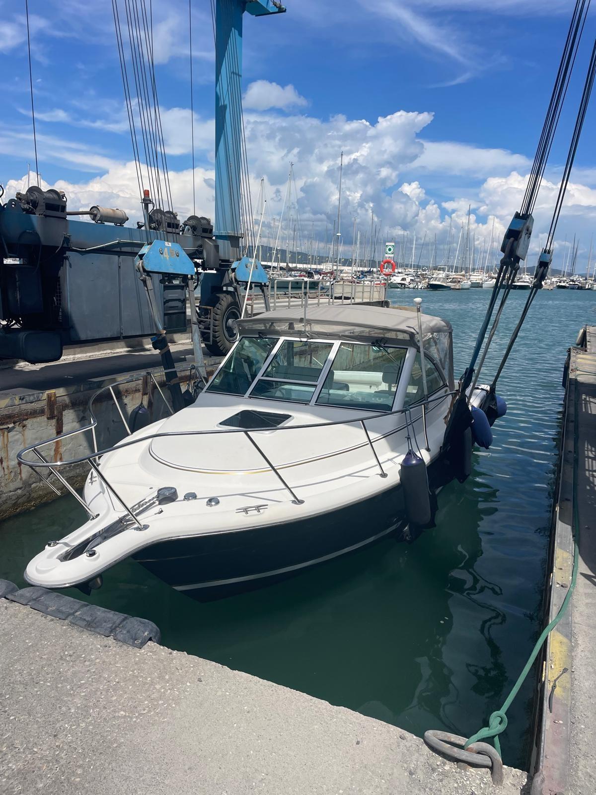 tiara yachts 2900 coronet