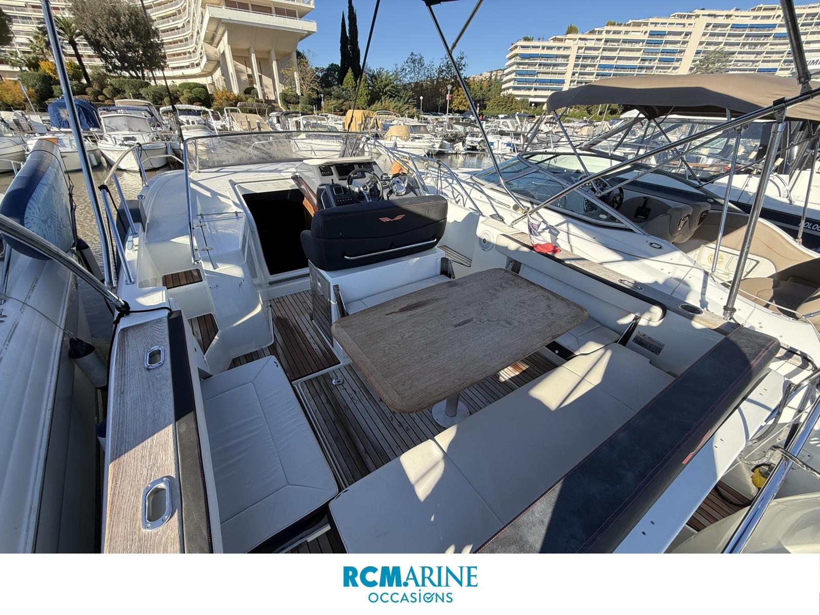 beneteau Flyer 8.8 sundeck