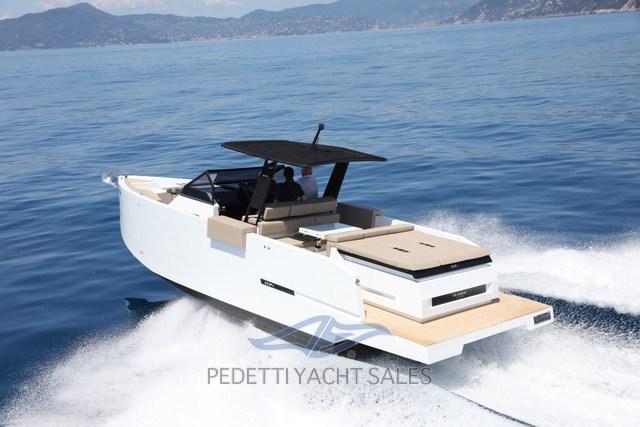 de antonio yachts D34 open