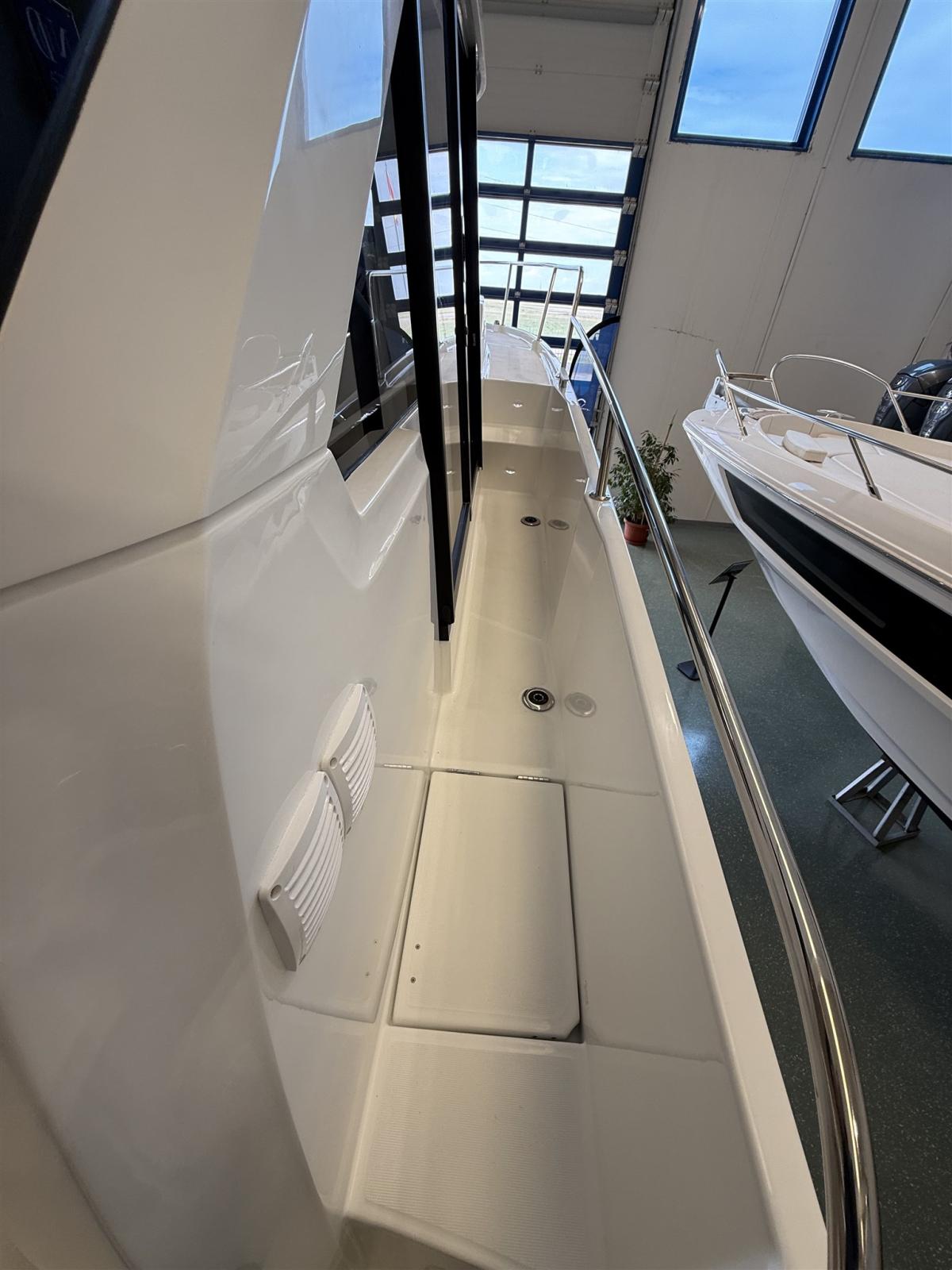beneteau Antares 9 ob v2