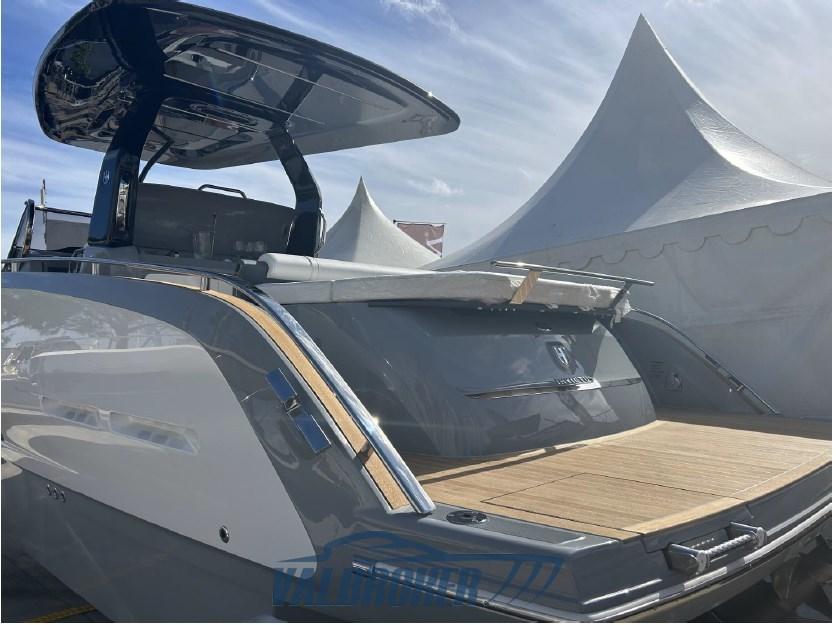invictus Gt320