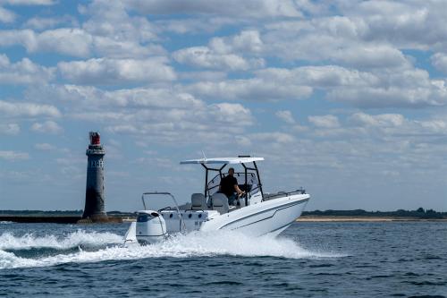 Beneteau flyer 8 spacedeck