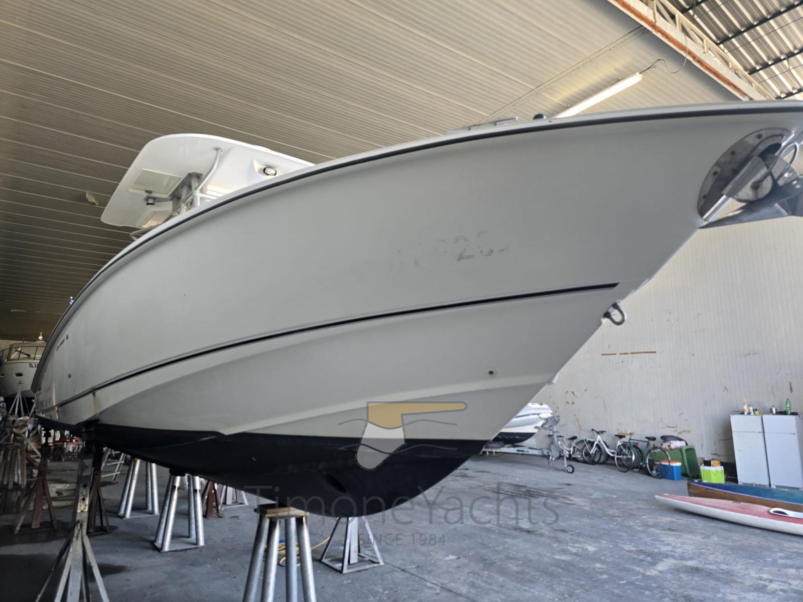 boston whaler Outrage 320