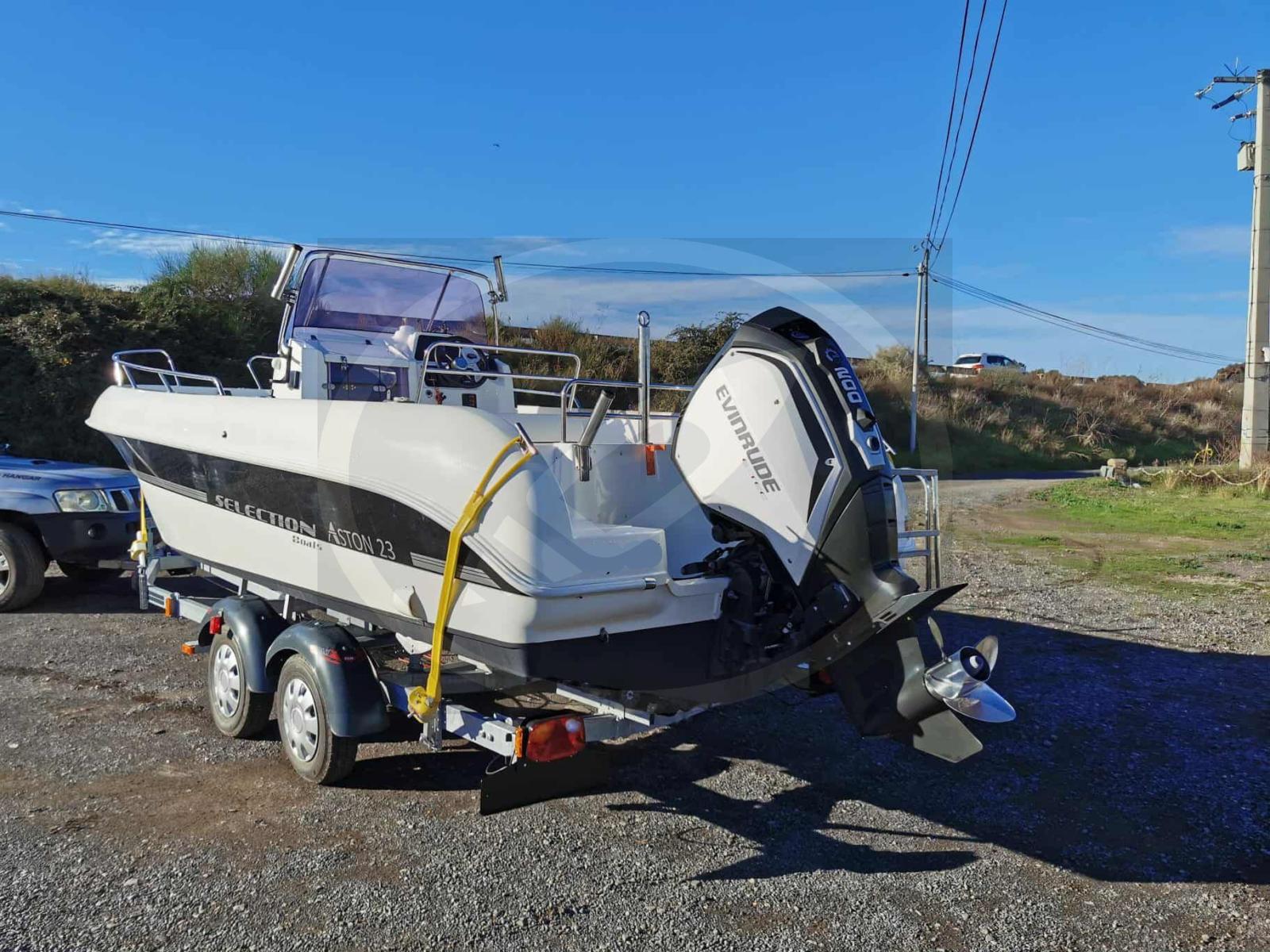 Selection Boats Aston 23