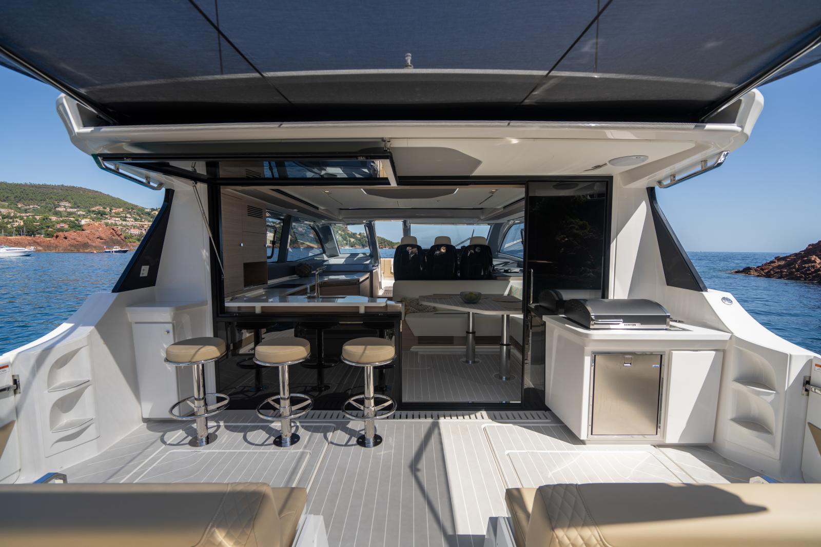 aquila 46 coupe expo