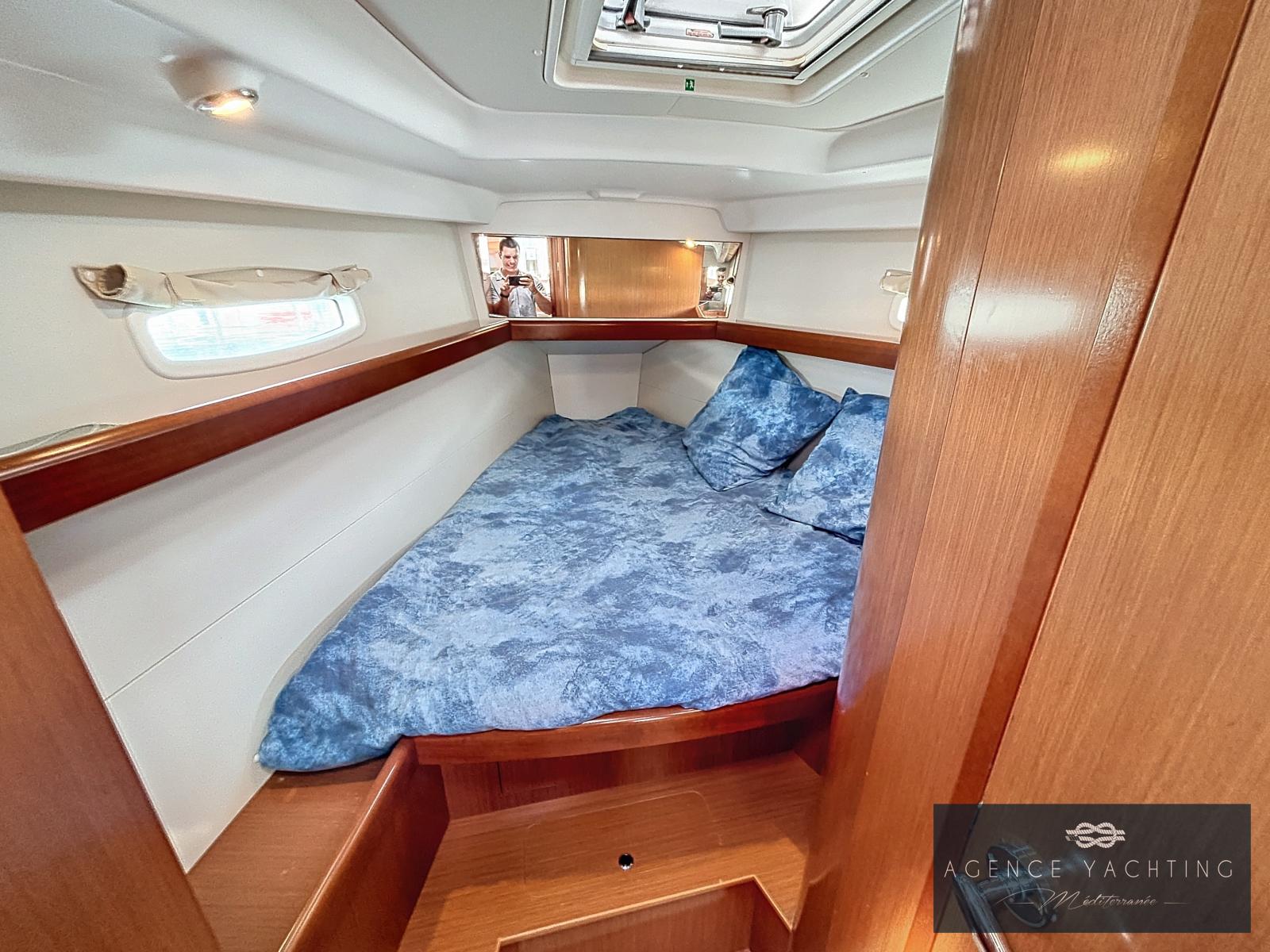 beneteau Oceanis 40