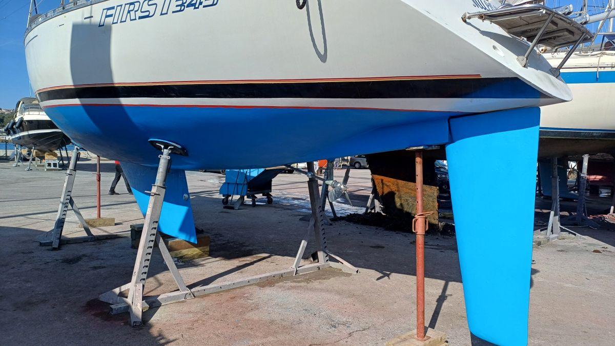 beneteau First 345
