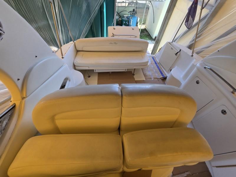 sea ray 335 dancer