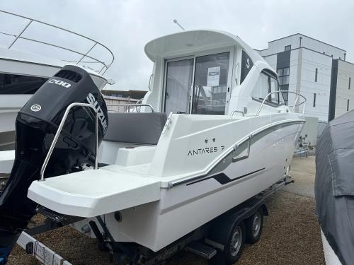 beneteau Antares 7