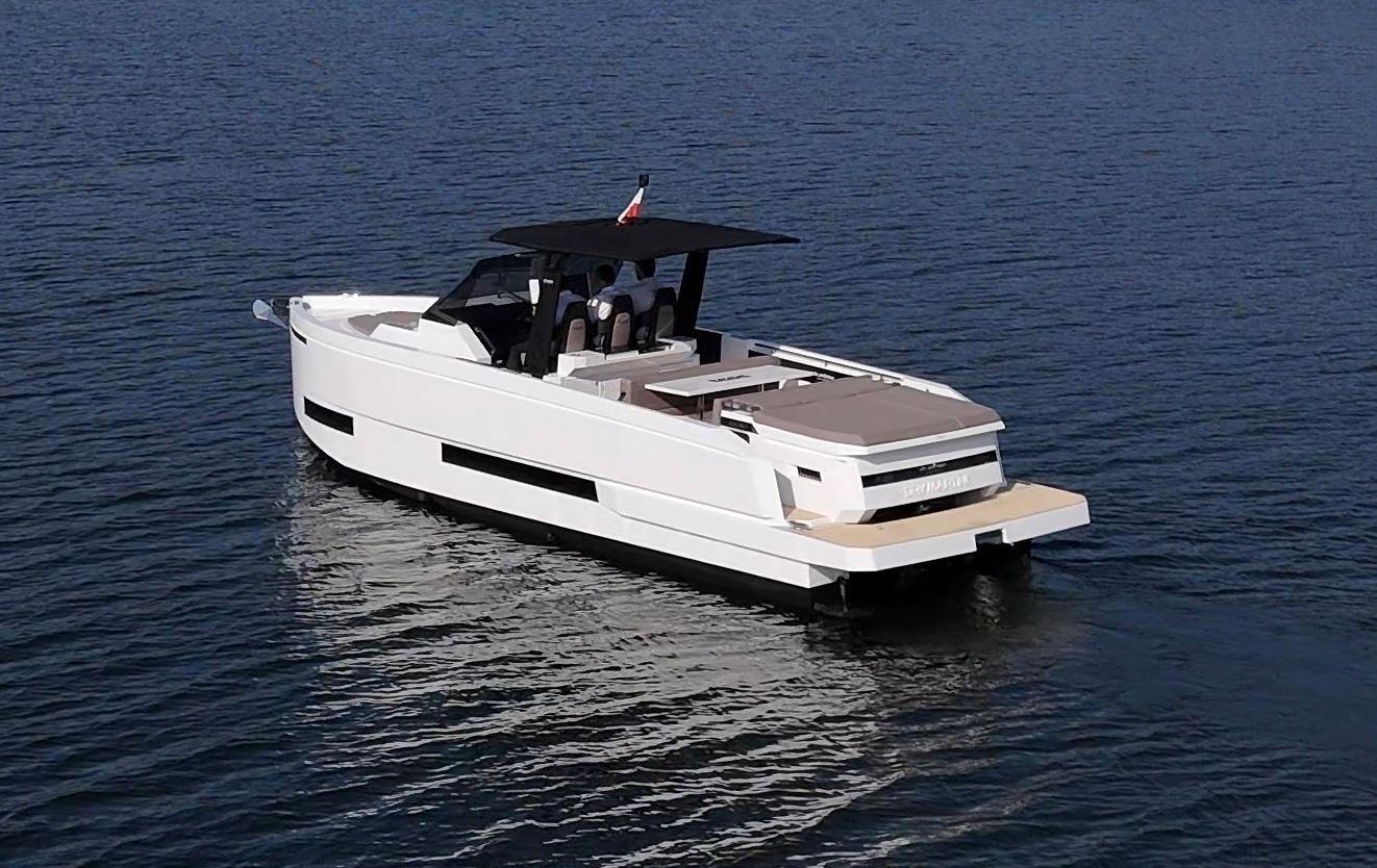 de antonio yachts D32 open