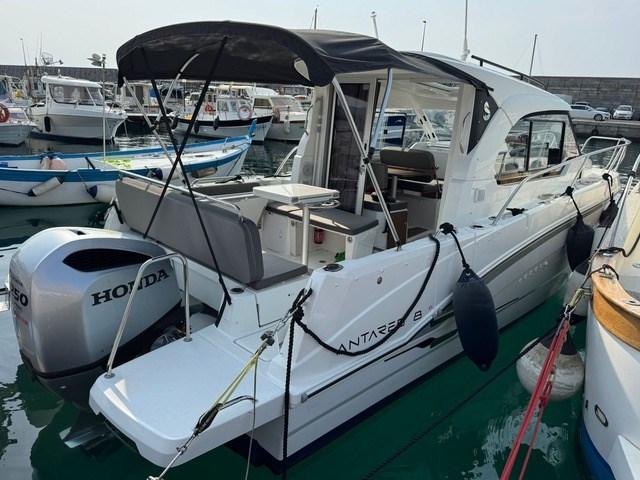 beneteau Antares 8