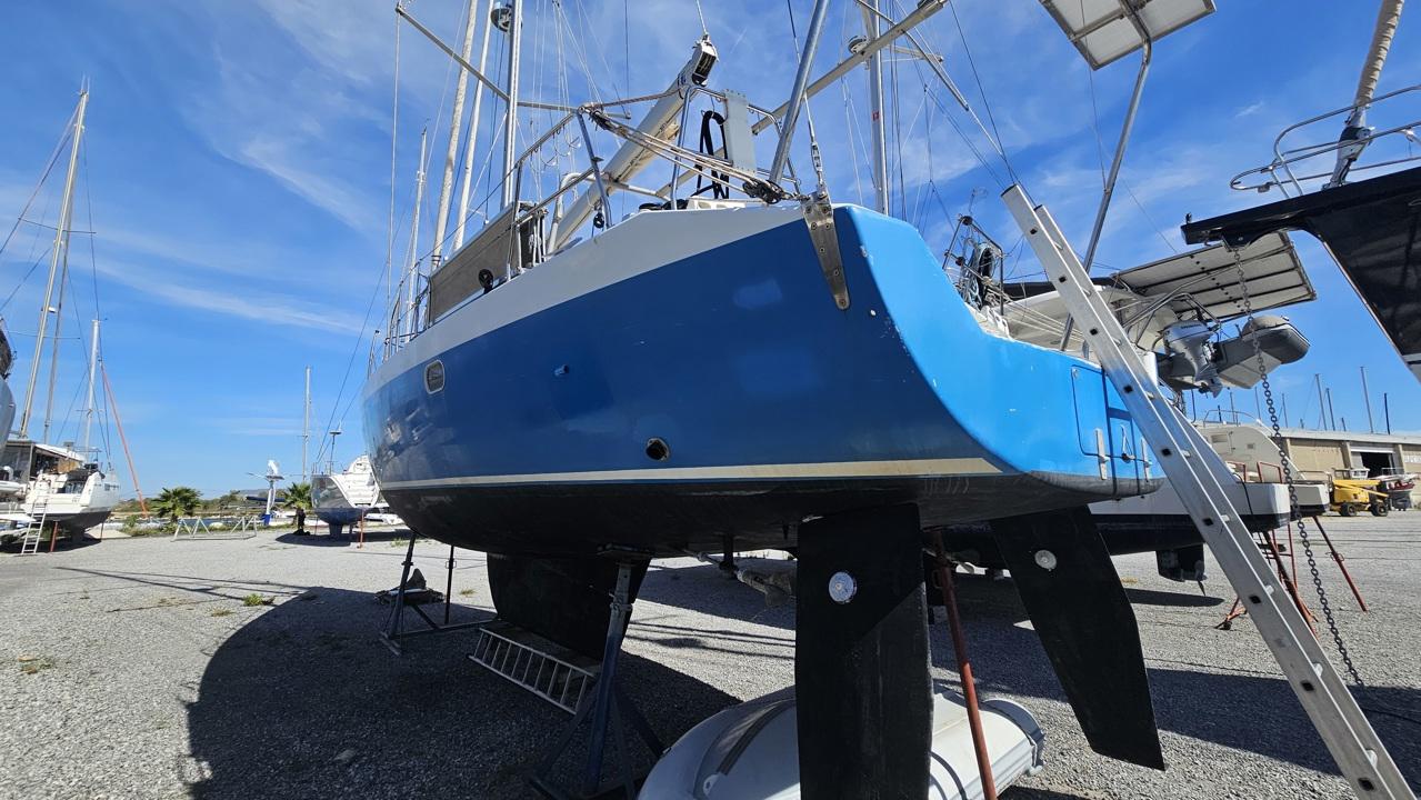 jfa Petrel 42