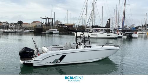 Beneteau flyer 8 spacedeck