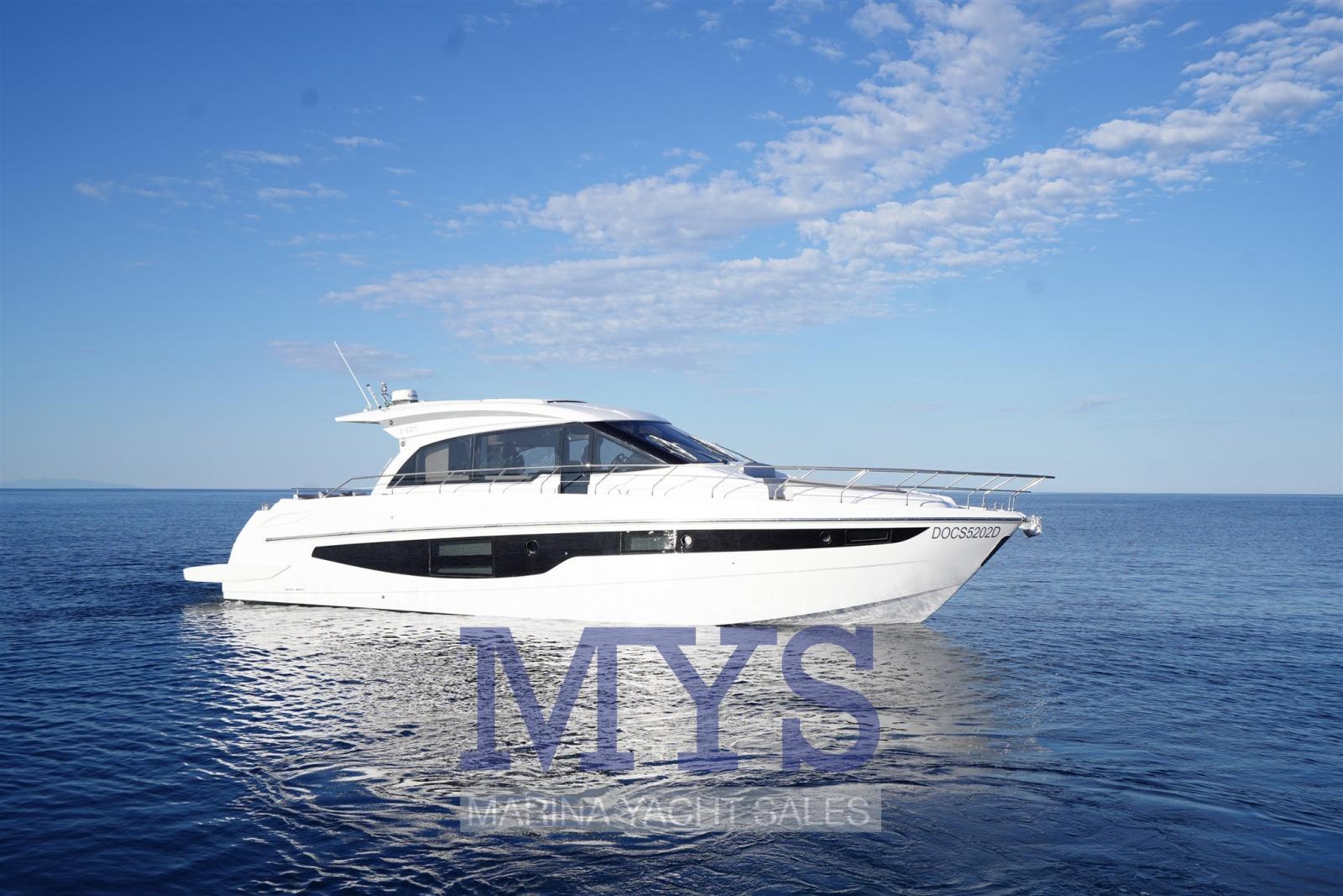 cayman yachts S520