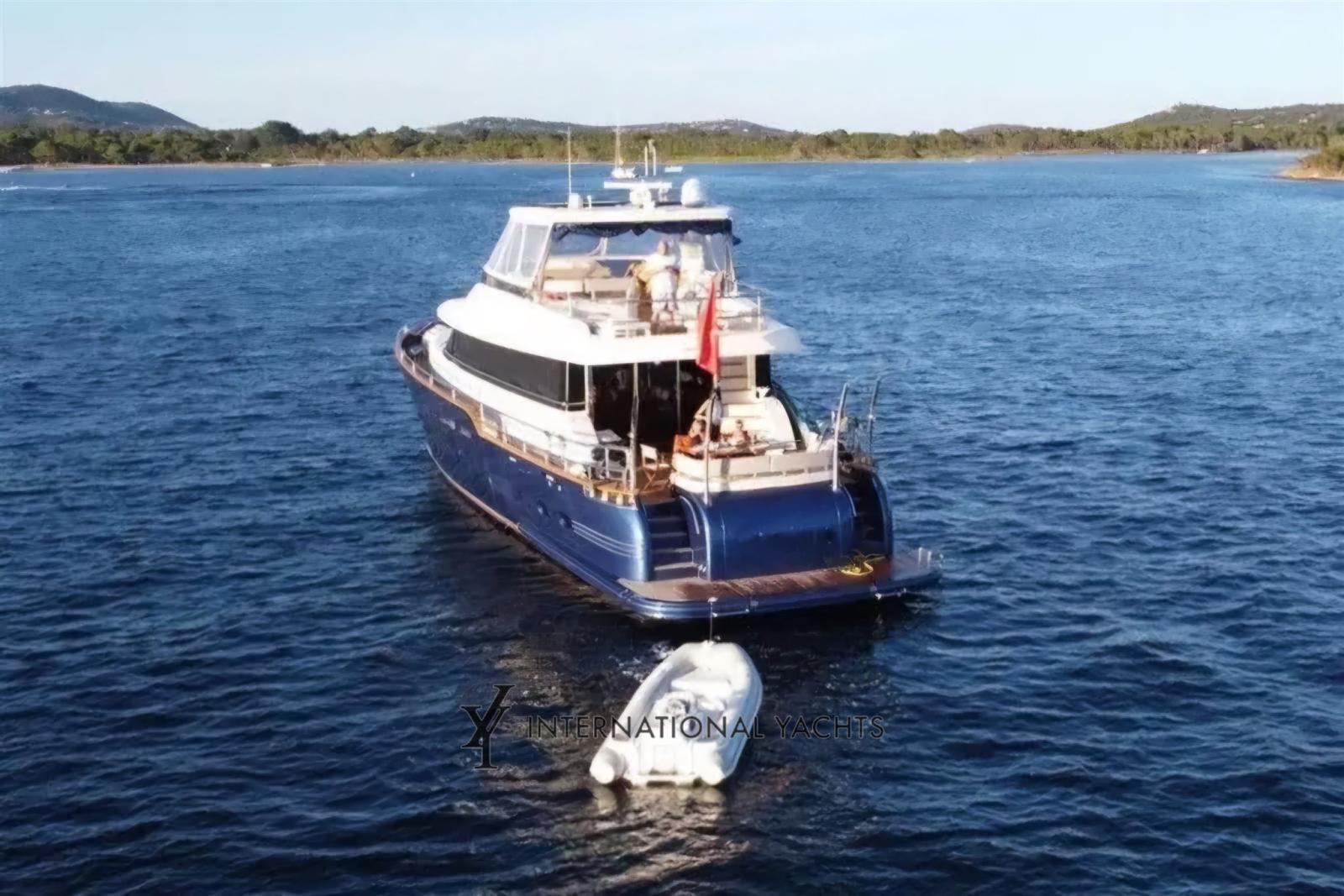 azimut Magellano 74