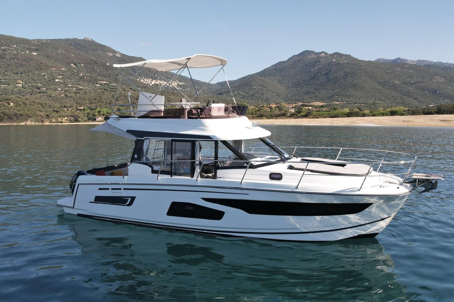 jeanneau Merry fisher 1095 fly