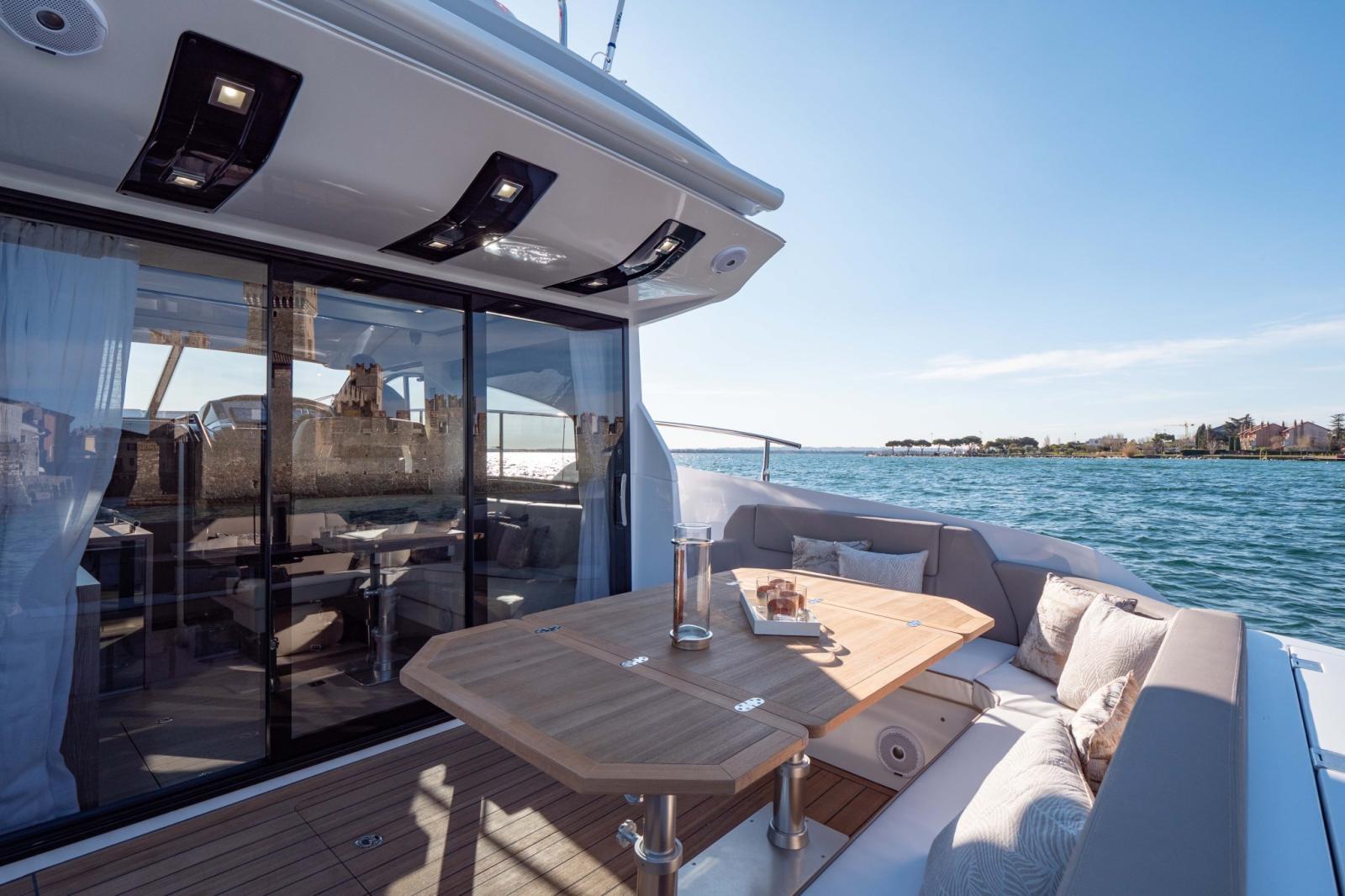 sessa marine C42 hard top