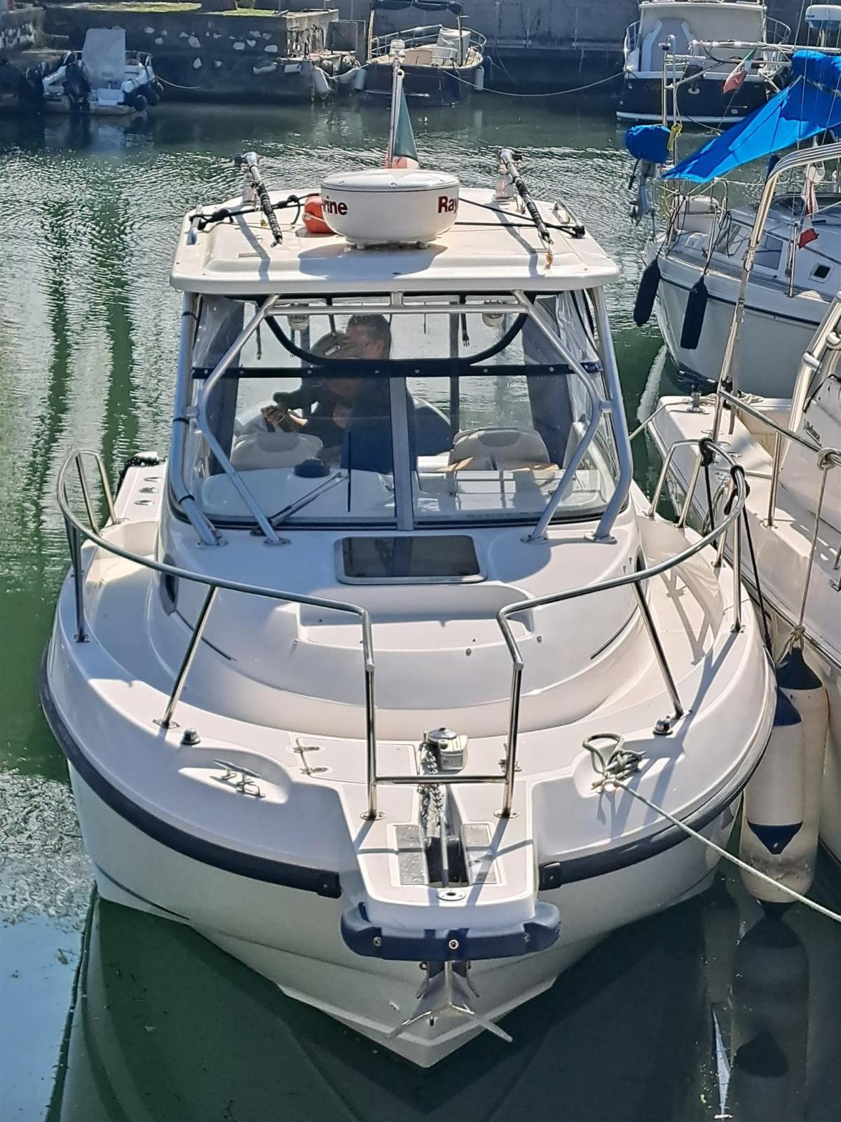 boston whaler 255 conquest