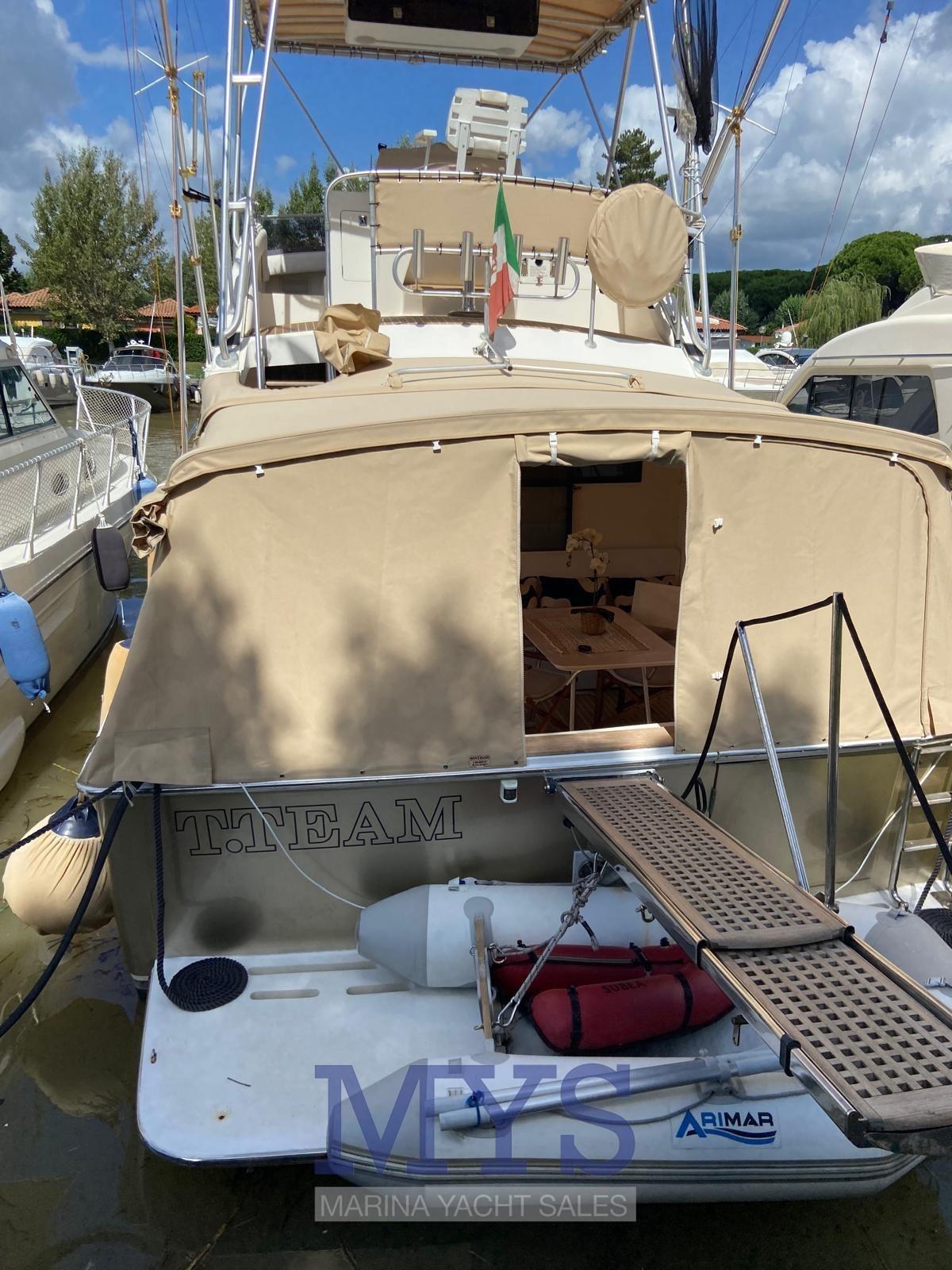 bertram yacht 37' convertible