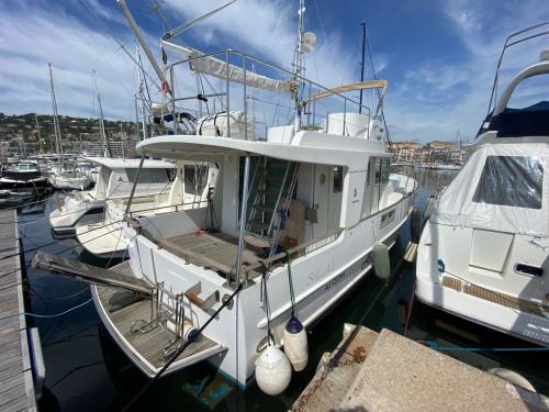 beneteau Swift trawler 42