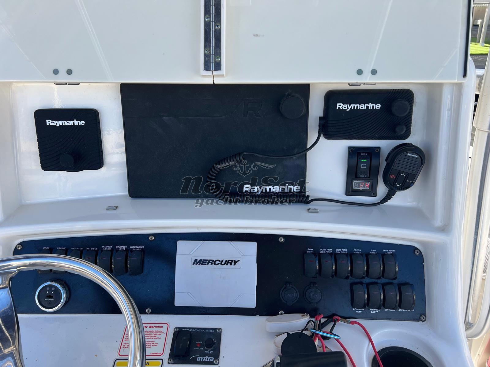 boston whaler 240 outrage