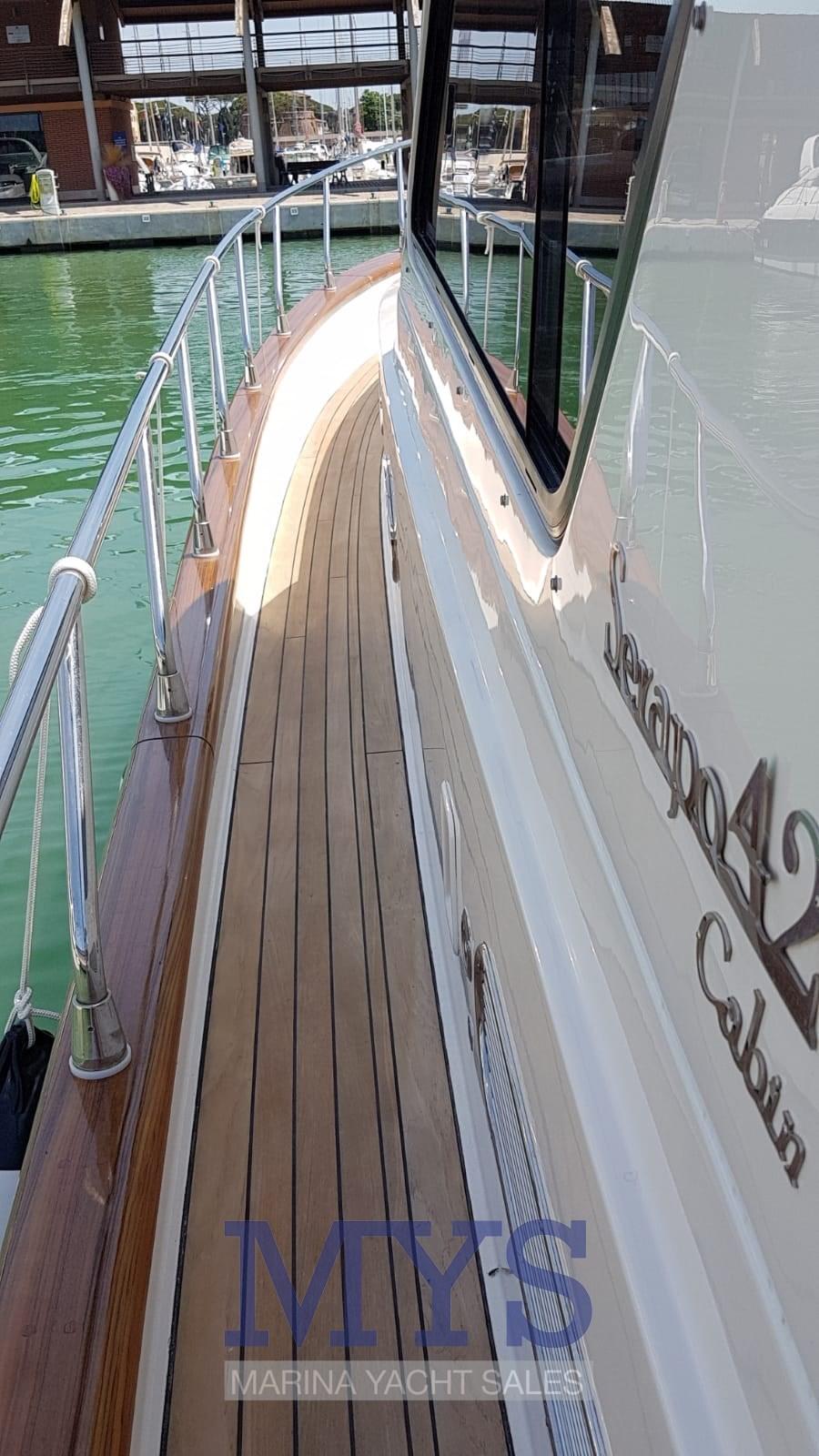 di donna Serapo 42 cabin ht