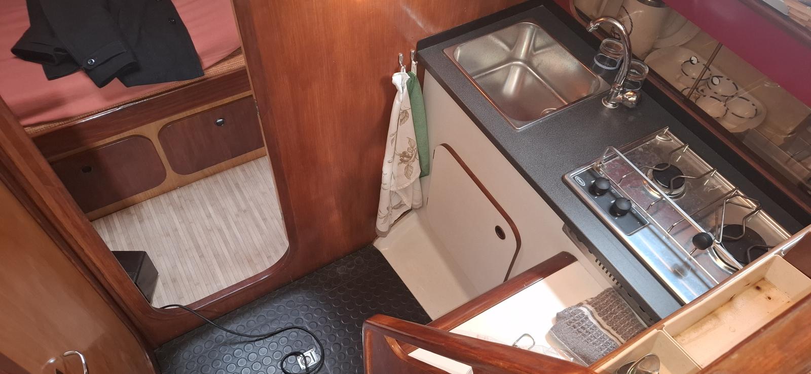 beneteau Antares 860
