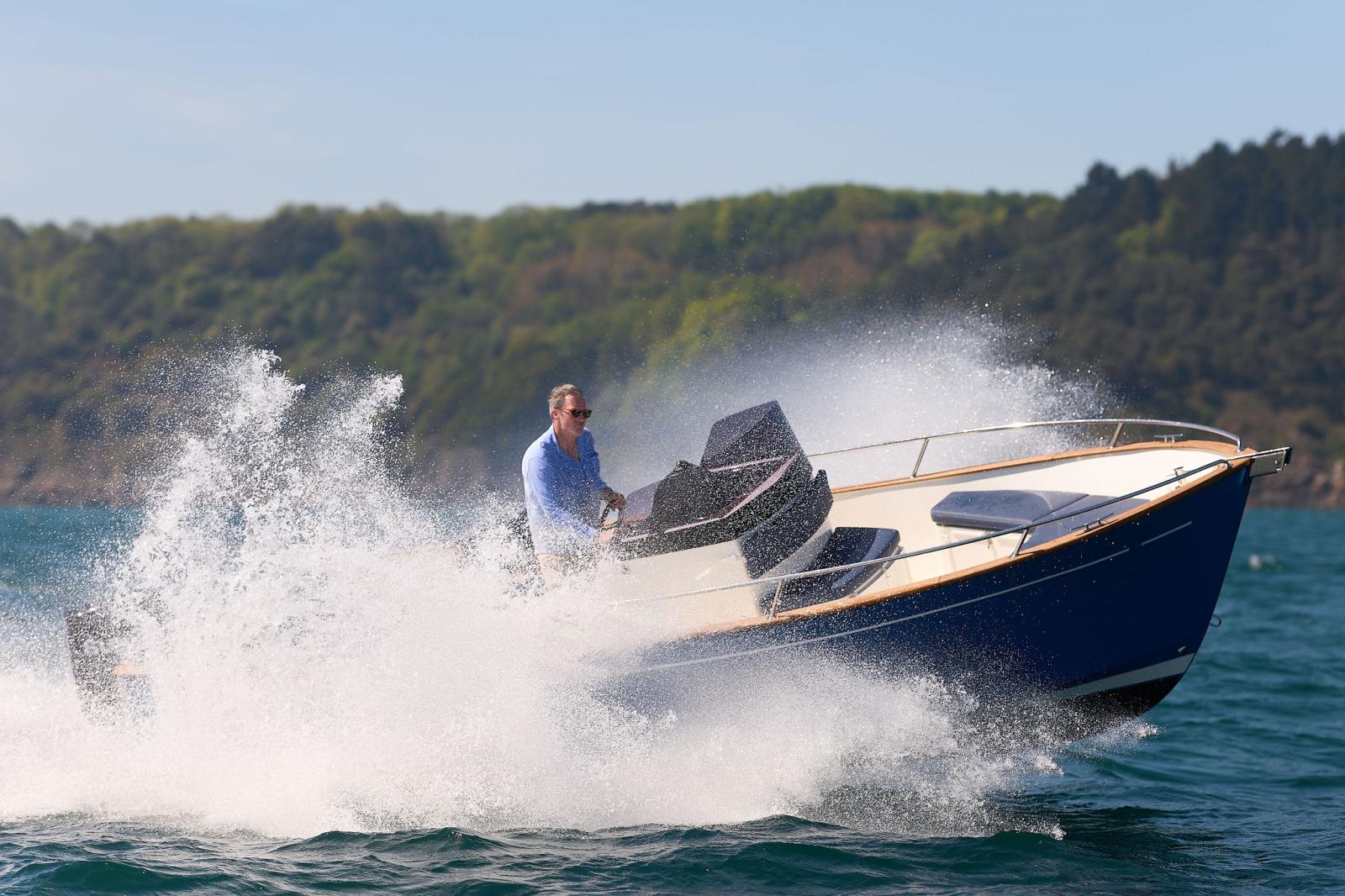 rhea marine 23 open origine