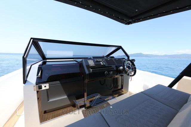 de antonio yachts D34 open