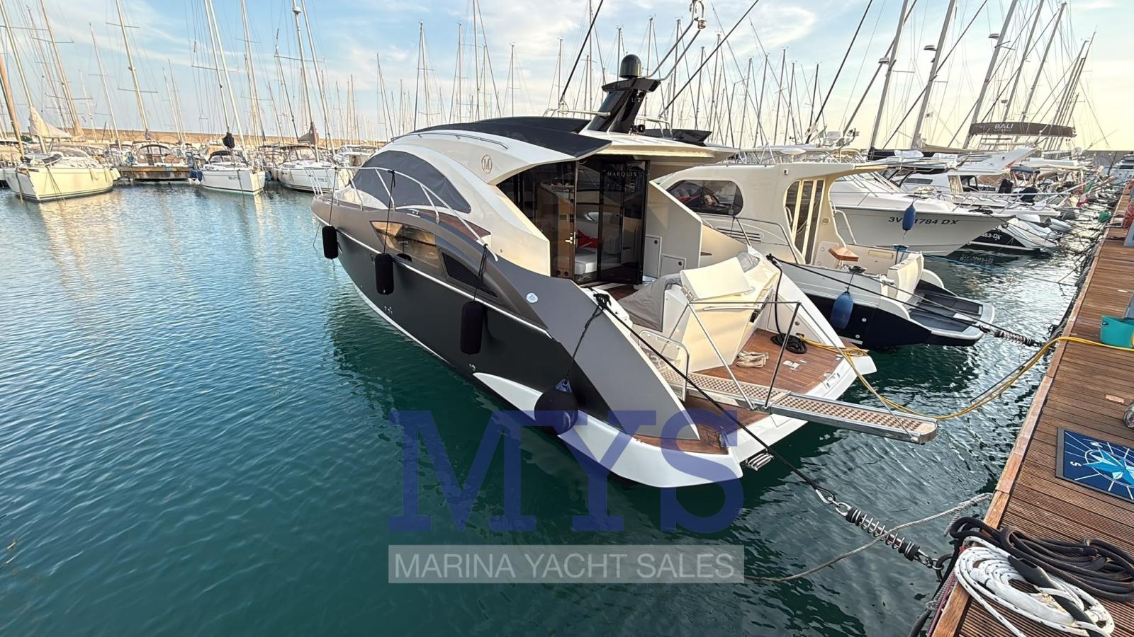 marquis 420 sport coupe