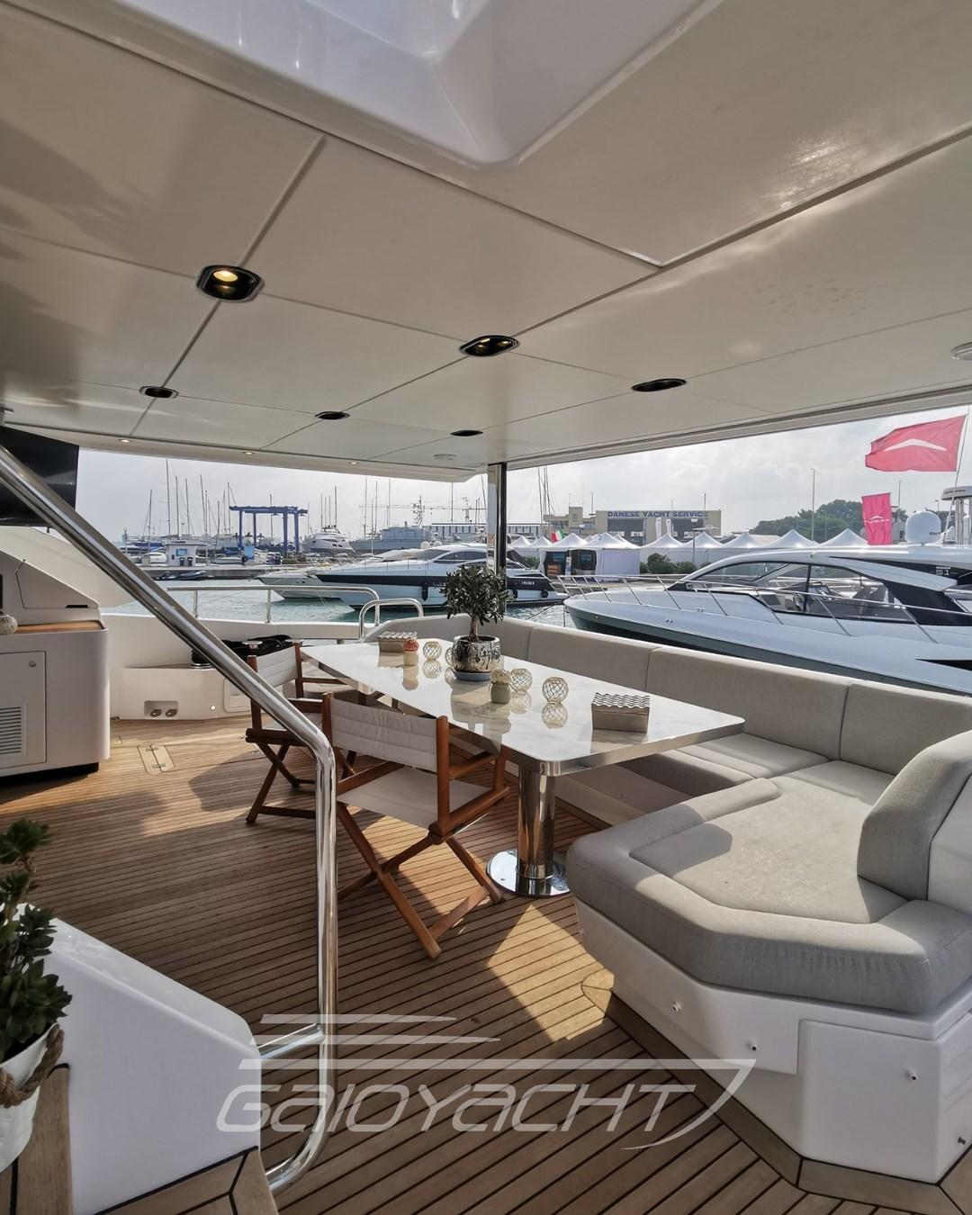 azimut Grande 27 metri