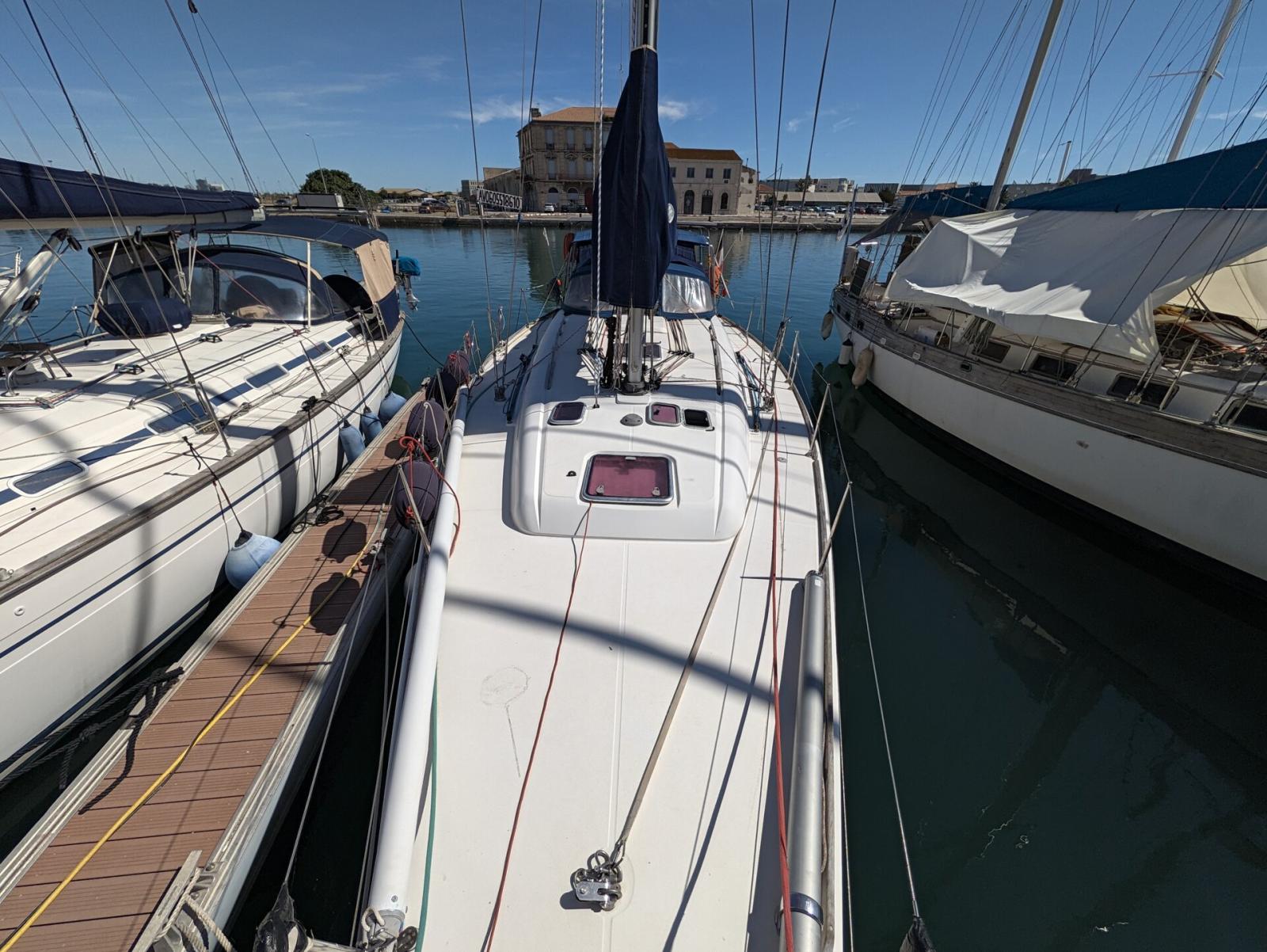 dufour 44 performance