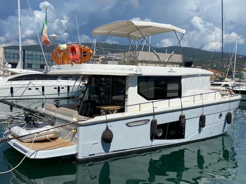 Cranchi eco trawler 43