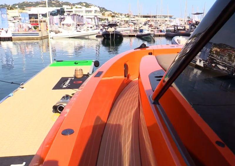 vanquish yachts VQ52