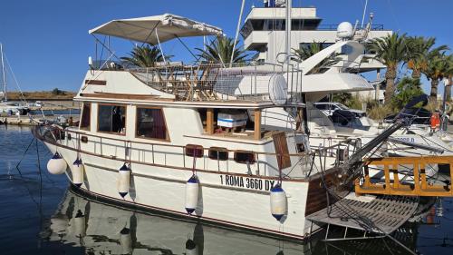 Chung hwa boat trawler 34
