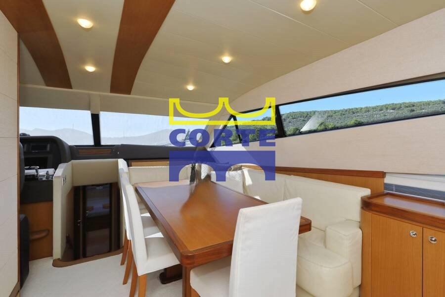 ferretti yachts 681