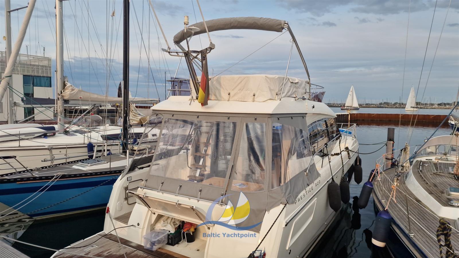 prestige yachts Prestige 420 fly