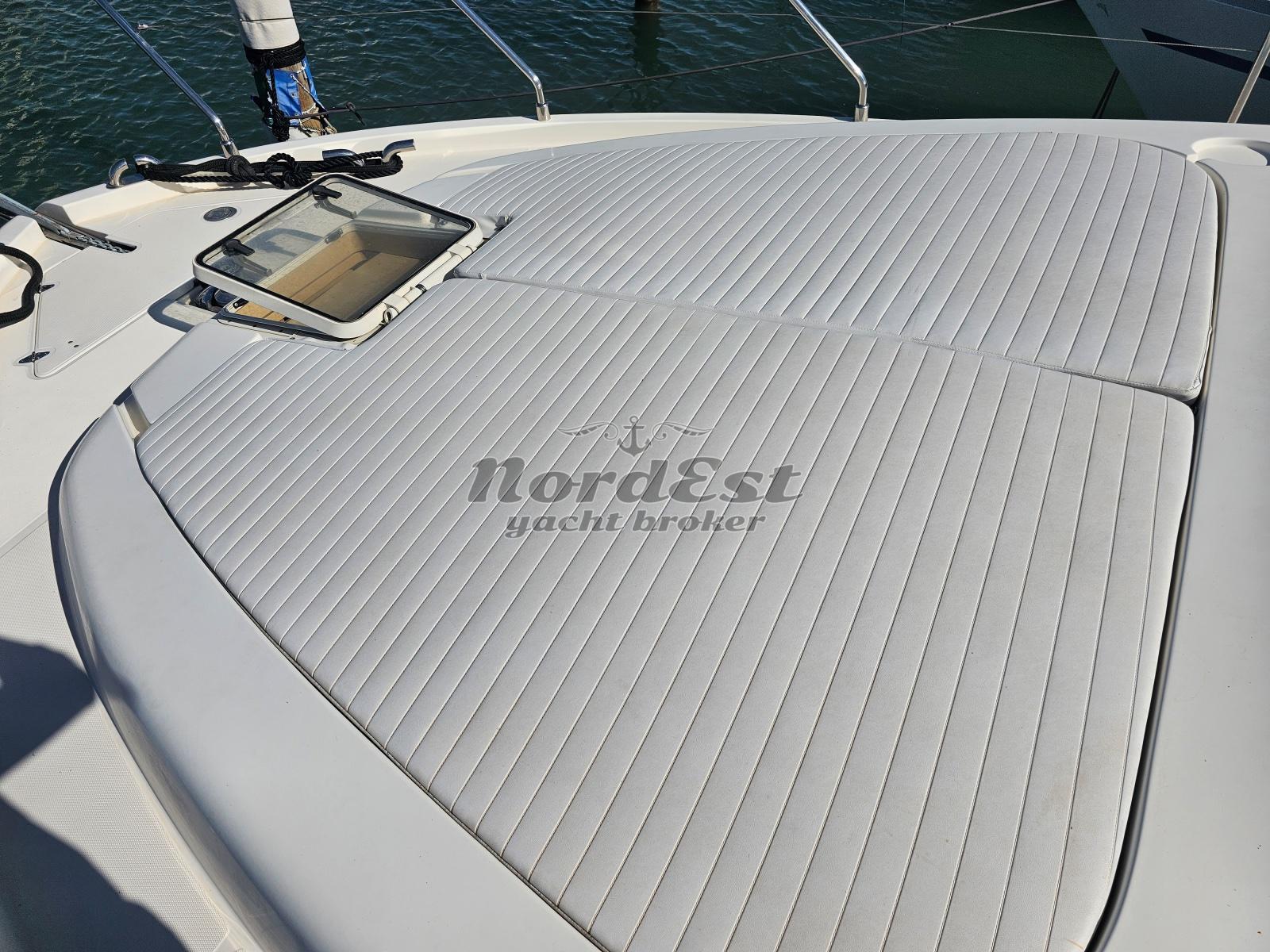 ferretti 430