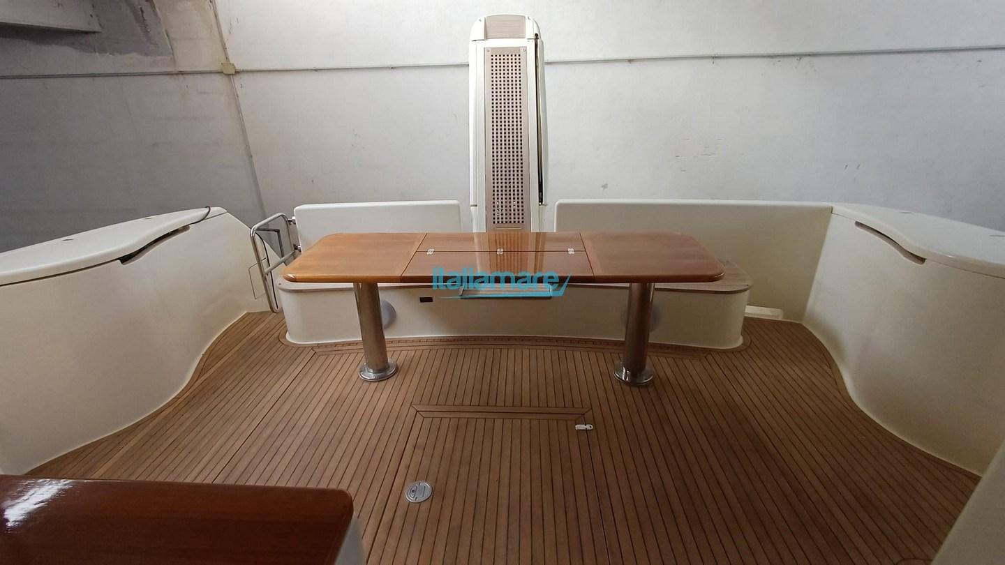 ferretti yachts Ferretti 592