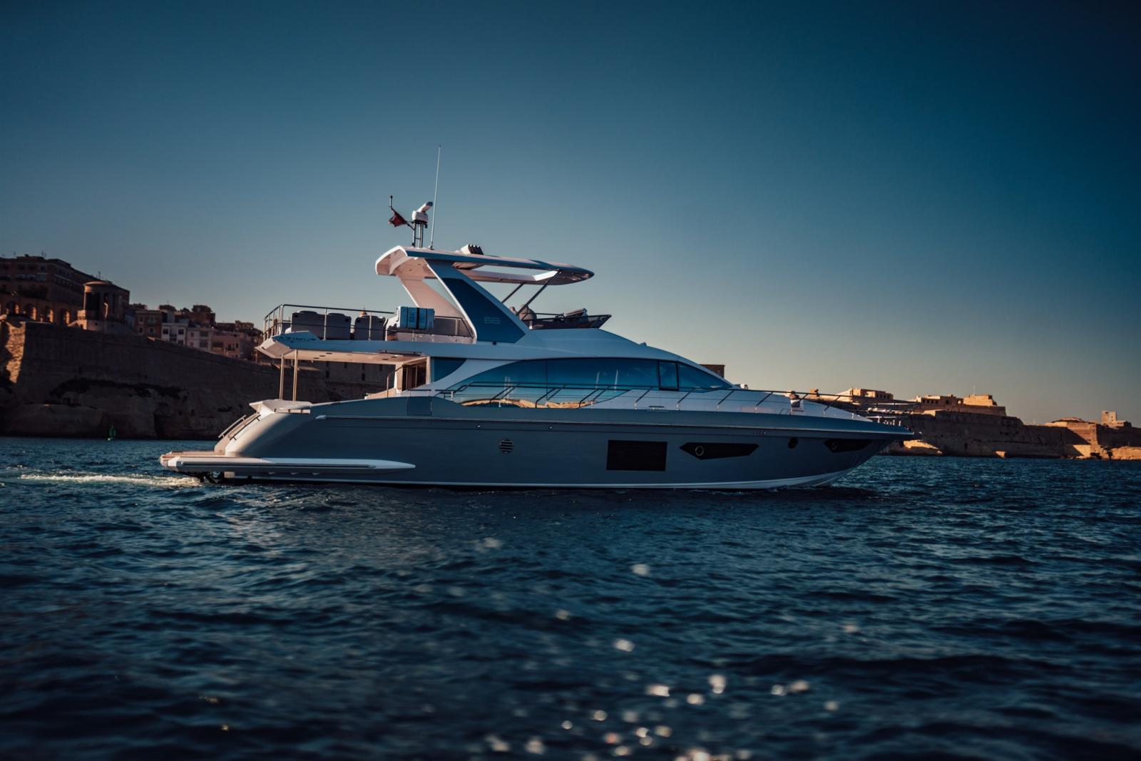 azimut 66 flybridge