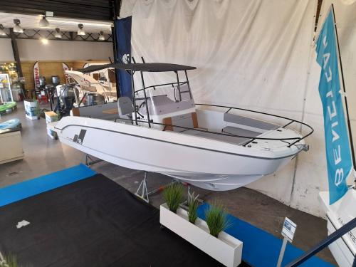 beneteau Flyer 8 spacedeck